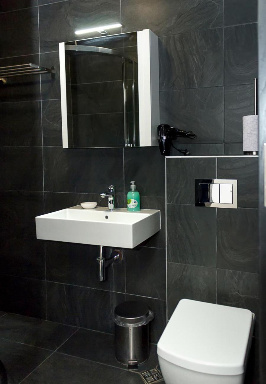 Three Private Near Port Of By Flat Mаnager *